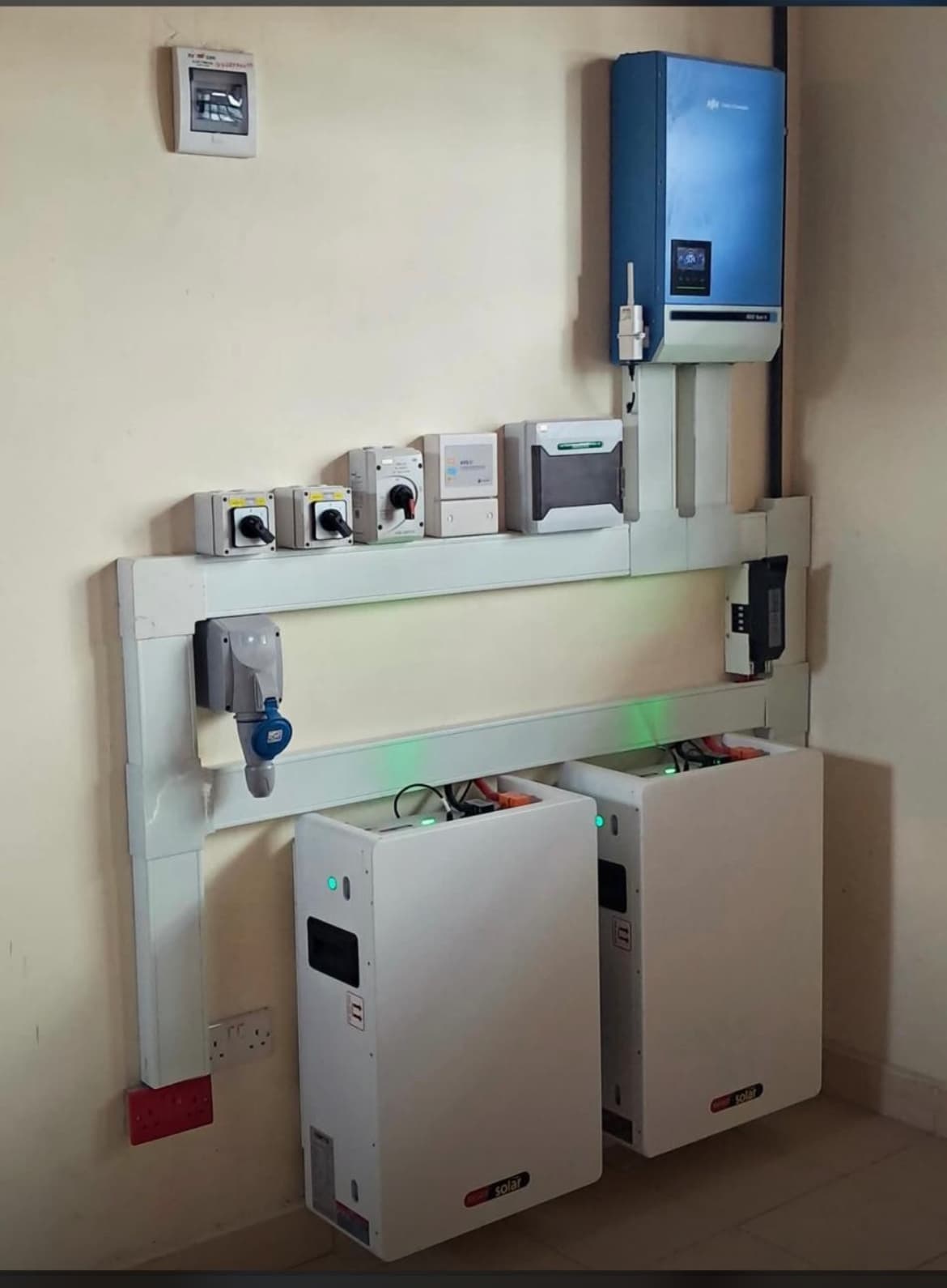 Hybrid Inverter System (3kVA-10kVA)