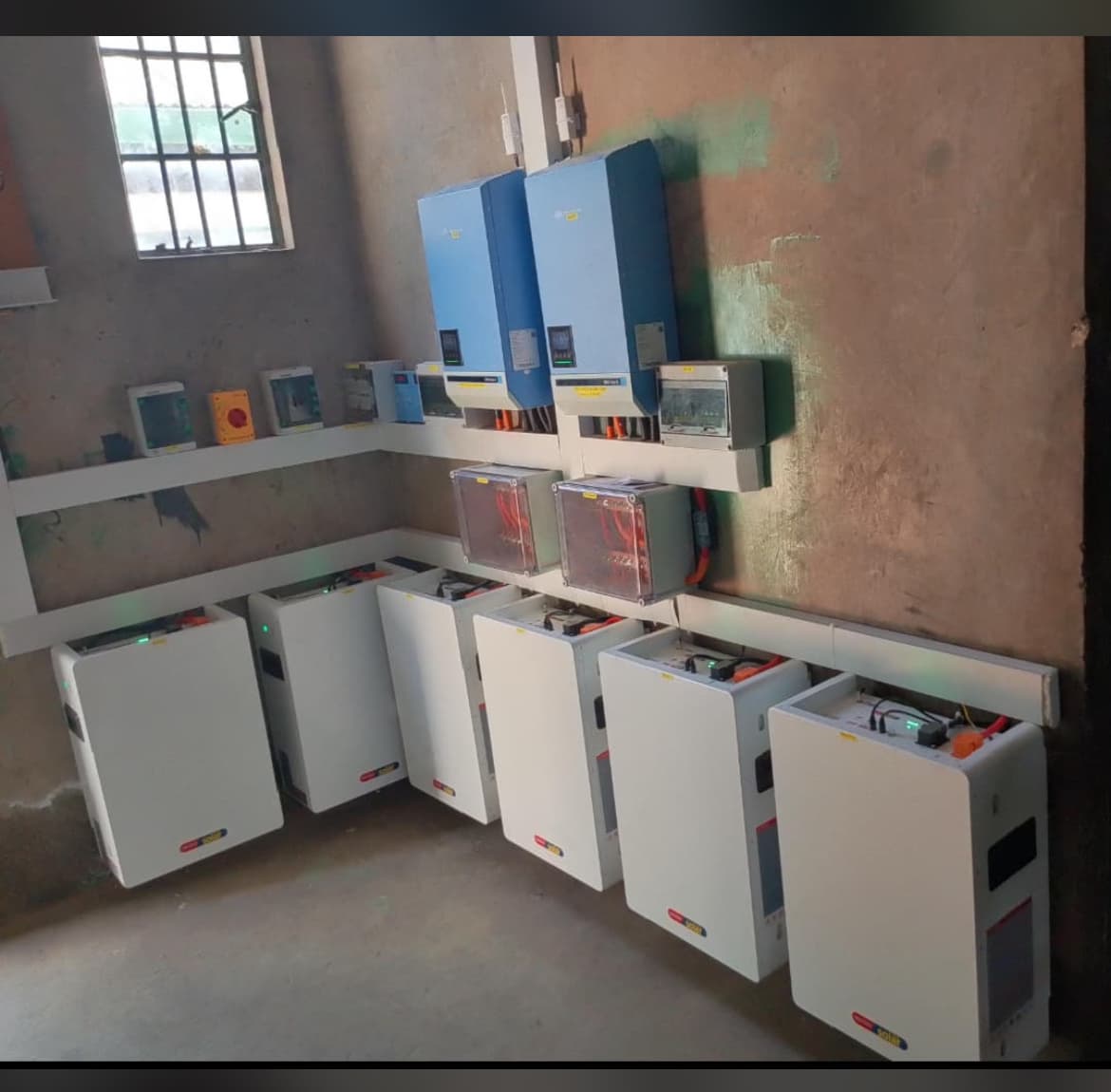 Lithium Battery Bank (5.12kWh / 10.24kWh)